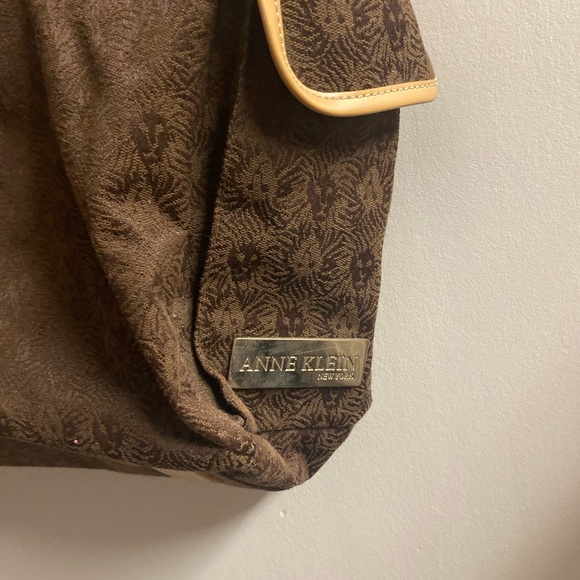 Anne Klein Handbag - Picture 4 of 7